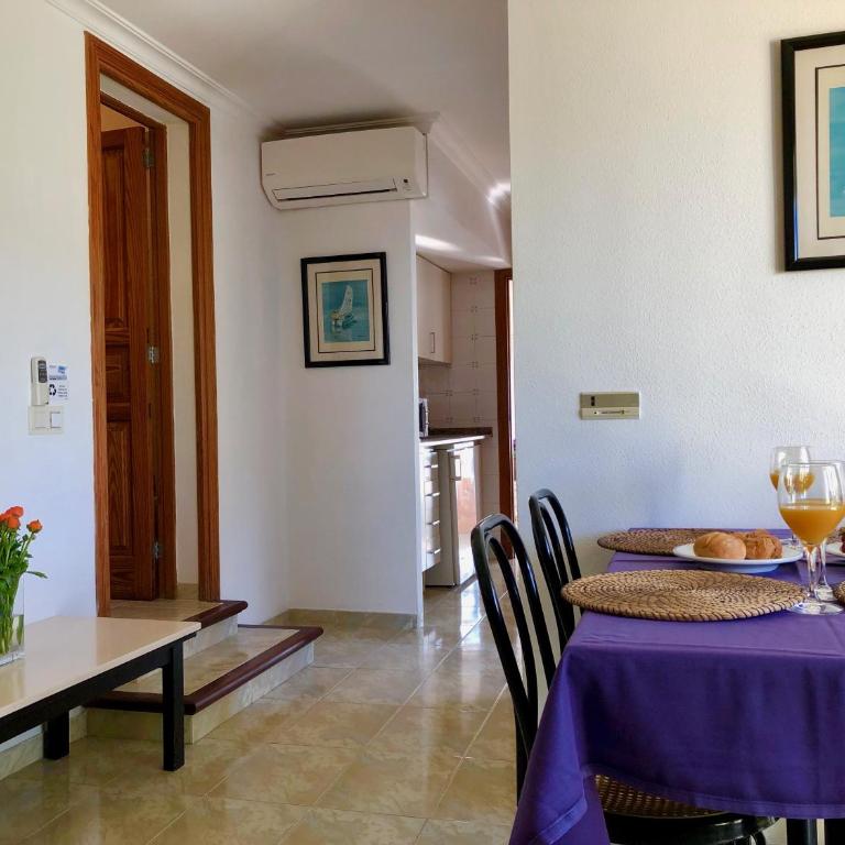 Apartamentos Torre Playa - Apartamento de 2 dormitorios con vistas al mar - 4