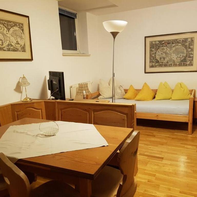 Helles und großzügiges Souterrain Appartement - Apartment - 5