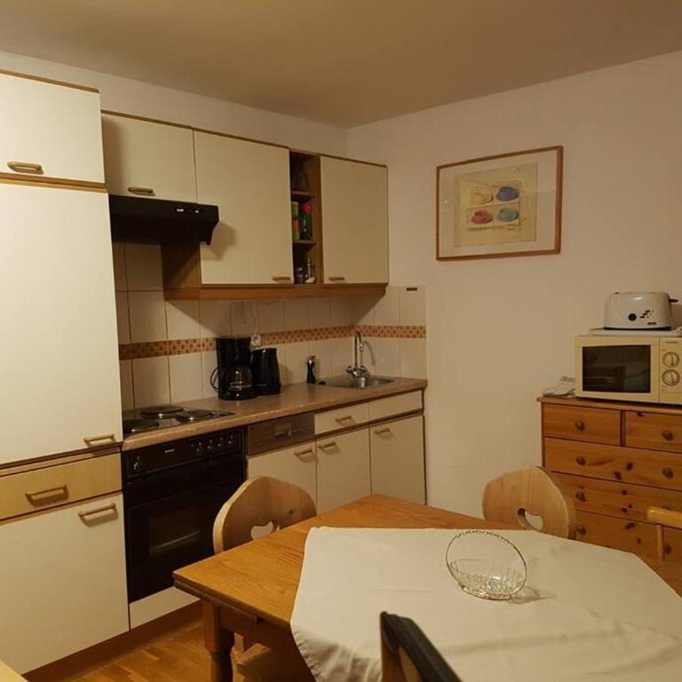 Helles und großzügiges Souterrain Appartement - Apartment - 7
