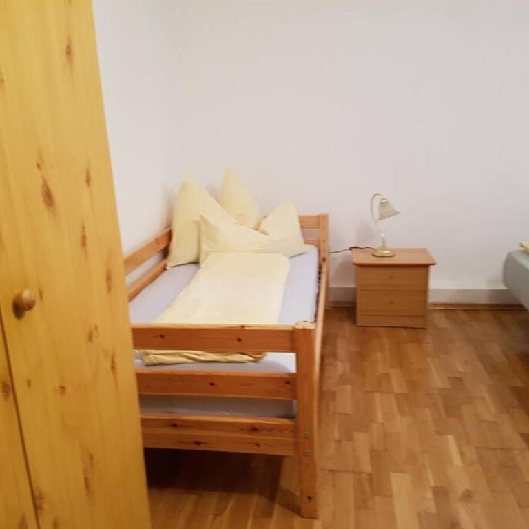 Helles und großzügiges Souterrain Appartement - Apartment - 12