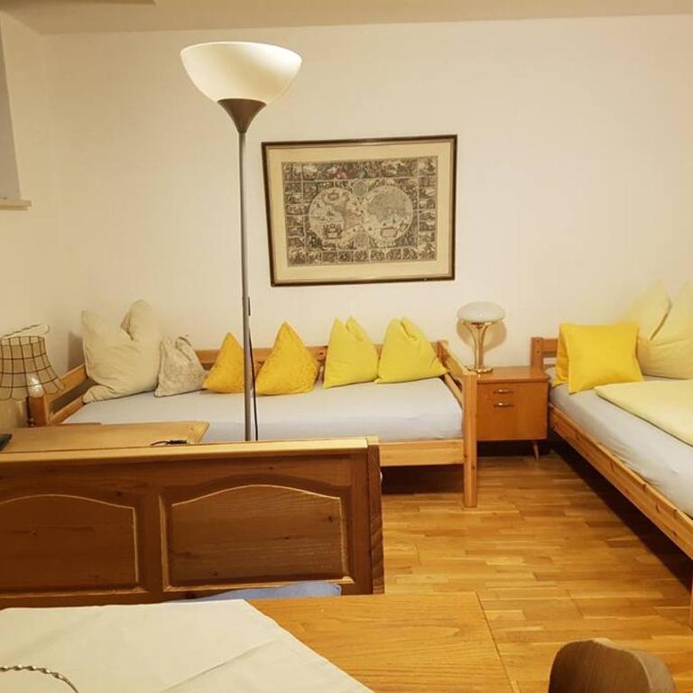 Helles und großzügiges Souterrain Appartement - Apartment - 23