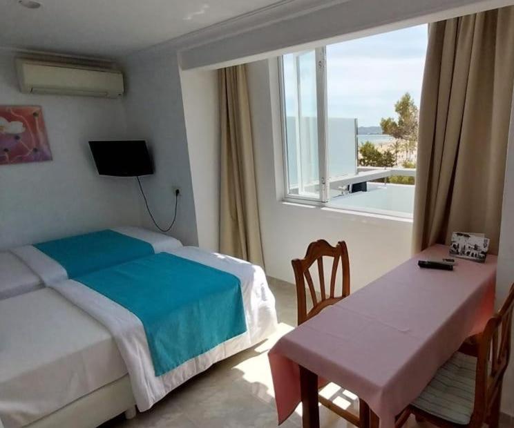 Apartamentos Torre Playa - Estudio Superior con vistas laterales al mar - 8