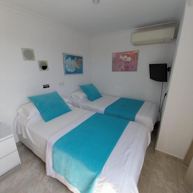 Apartamentos Torre Playa - Estudio Superior con vistas laterales al mar - 13