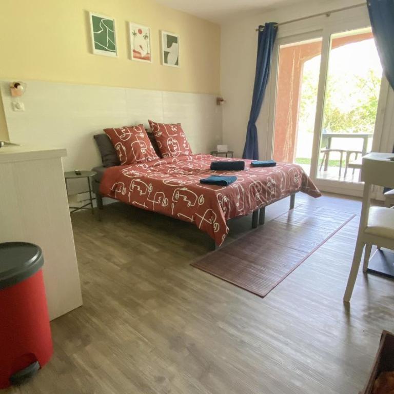 Joli studio Camargue Lou Rouge Arles - Appartement 1 Chambre - 10