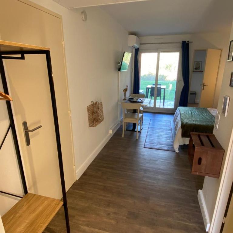 Joli Appartement 27m2 Oasis Provençale en village vacances en Camargue - Appartamento con 1 Camera da Letto - 13