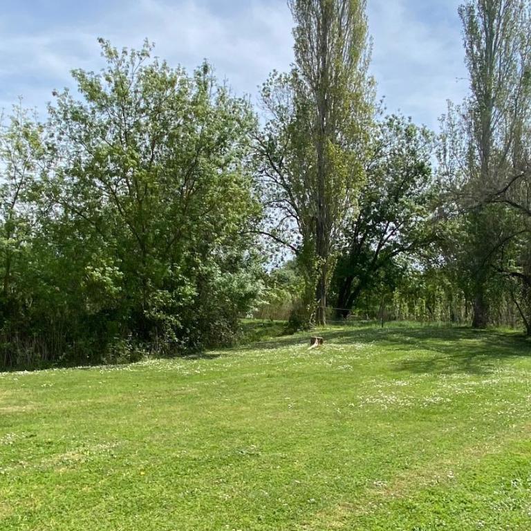 Joli Appartement 27m2 Oasis Provençale en village vacances en Camargue - Appartamento con 1 Camera da Letto - 27
