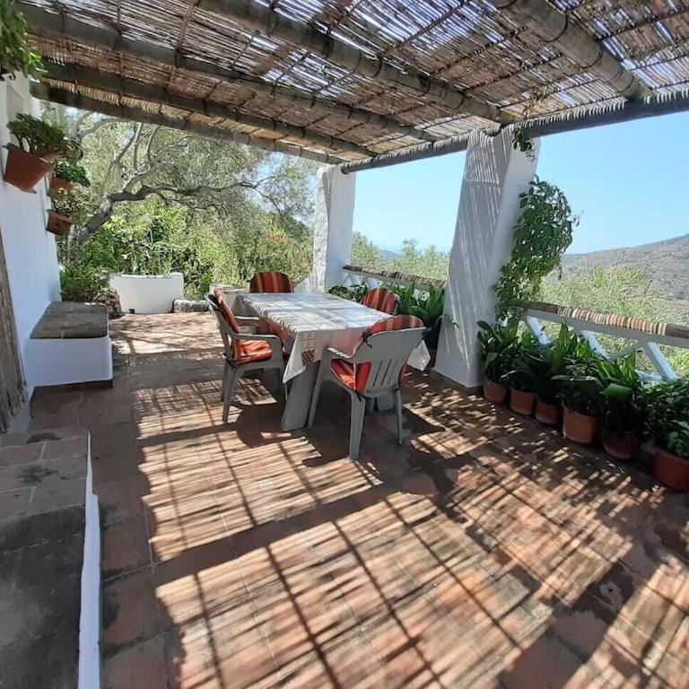 Cortijo Retama, Typical Andalusian Cottage, Romantic & Relax Villa by eastern Costa del Sol, in the countryside near Frigiliana town, at 12 kilometers from the beach - Casa de 2 dormitorios - 28