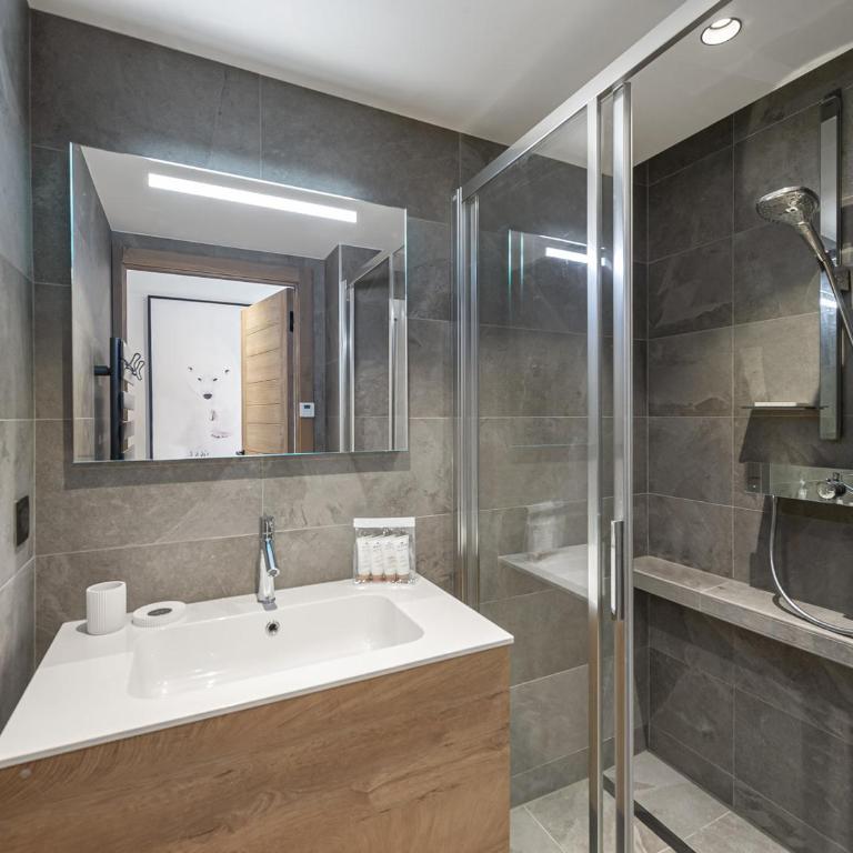 Appartement neuf avec sauna, hammam et salle de sport - FR-1-569-41 - Apartment - 8