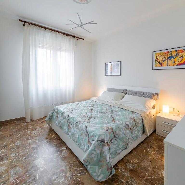 GuestHost - Ospedale Sant'Orsola Pizzardi White Apartment - Appartamento con 2 Camere da Letto - 4