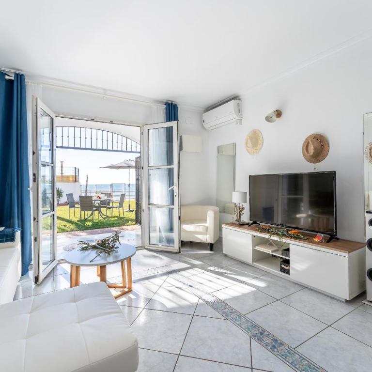 Beach house with direct access to Calahonda Beach and open sea views CS183 - Casa de 2 dormitorios - 11
