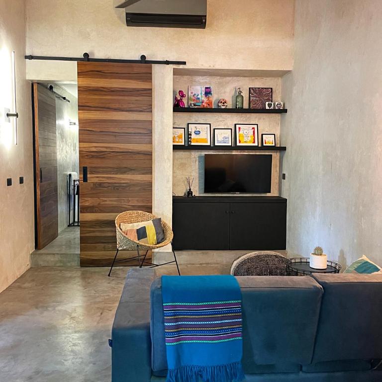 LOTE4 - LGBTQ Studios - One-Bedroom Apartment - 9