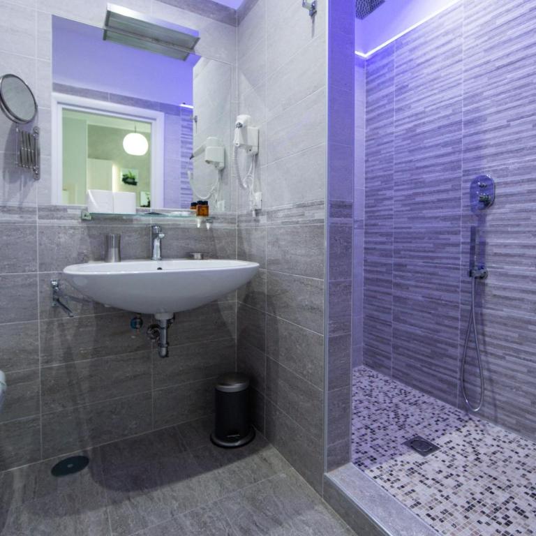 Love of Rome - Standard Double or Twin Room - 11