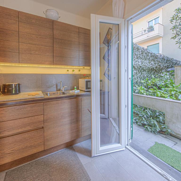 VILLA TORETTI Centro, Relax e Parcheggio Privato - Appartamento con 3 Camere da Letto - 21