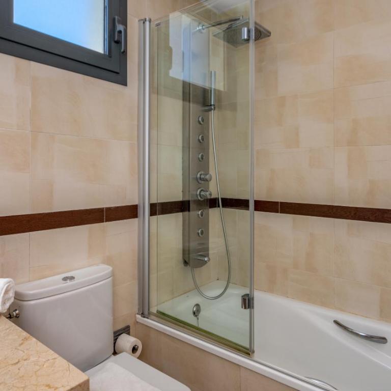 Sea Sun Apt in Mijas by Costarentals - Ref 204 - Apartamento de 3 dormitorios - 15
