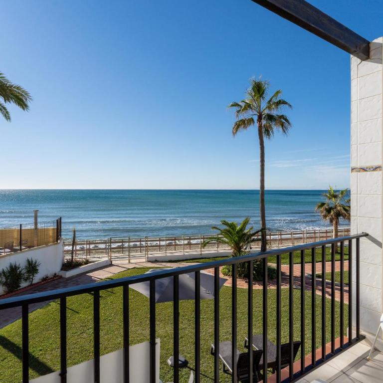 Beach house with direct access to Calahonda Beach and open sea views CS183 - Casa de 2 dormitorios - 3