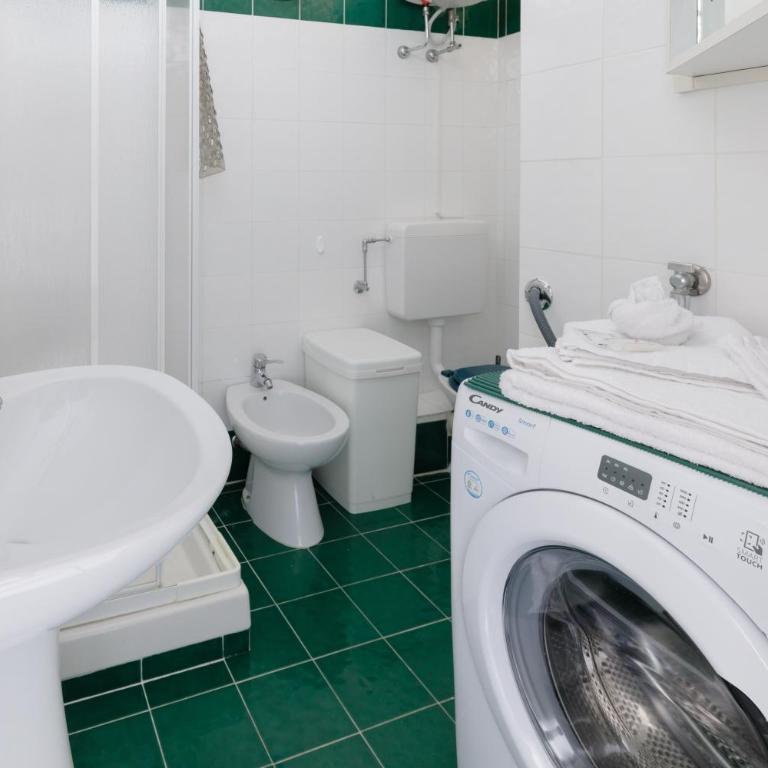 144 - Sunshine Suite 9, fronte e vista MARE, 100metri SPIAGGIA - Monolocale - 25