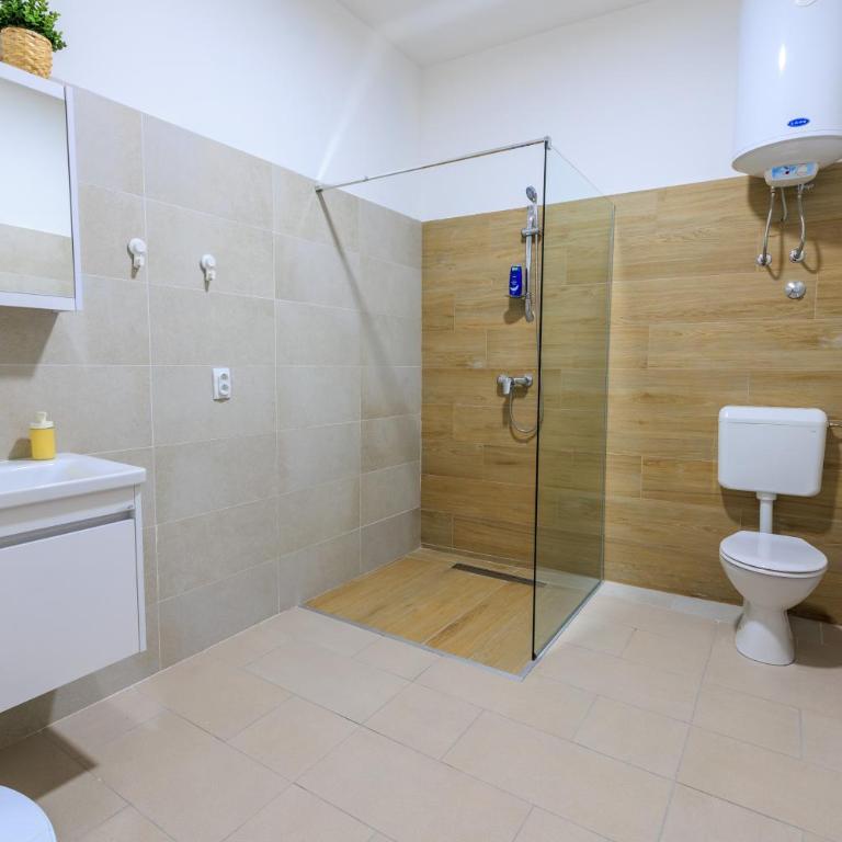Apartmani i sobe Castra - Apartman - Prizemlje - 8