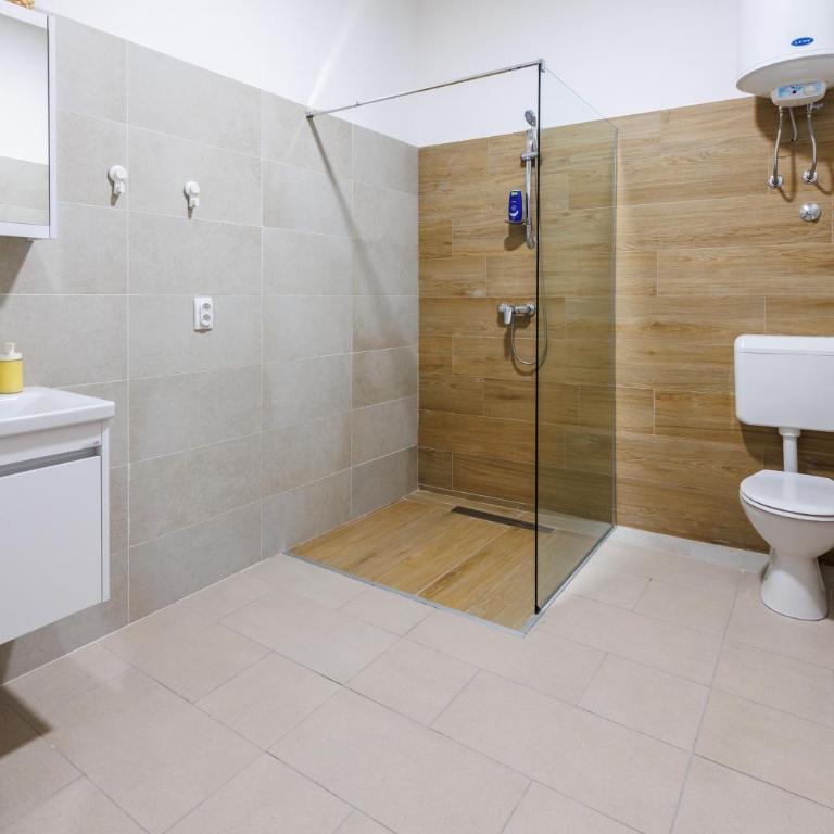 Apartmani i sobe Castra - Apartman - Prizemlje - 13