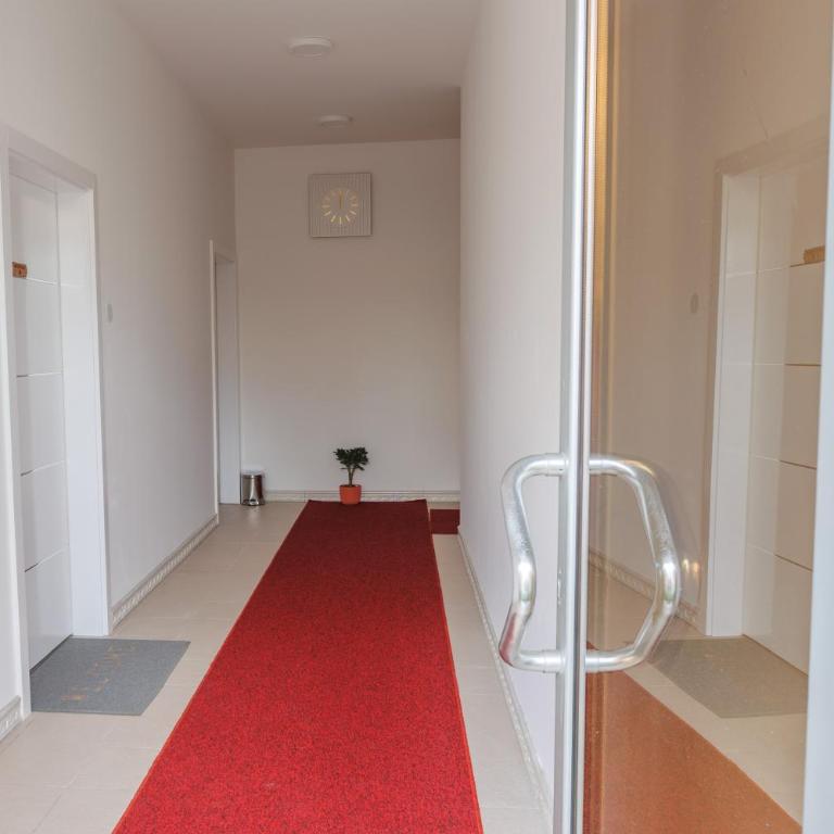 Apartmani i sobe Castra - Apartman - Prizemlje - 4