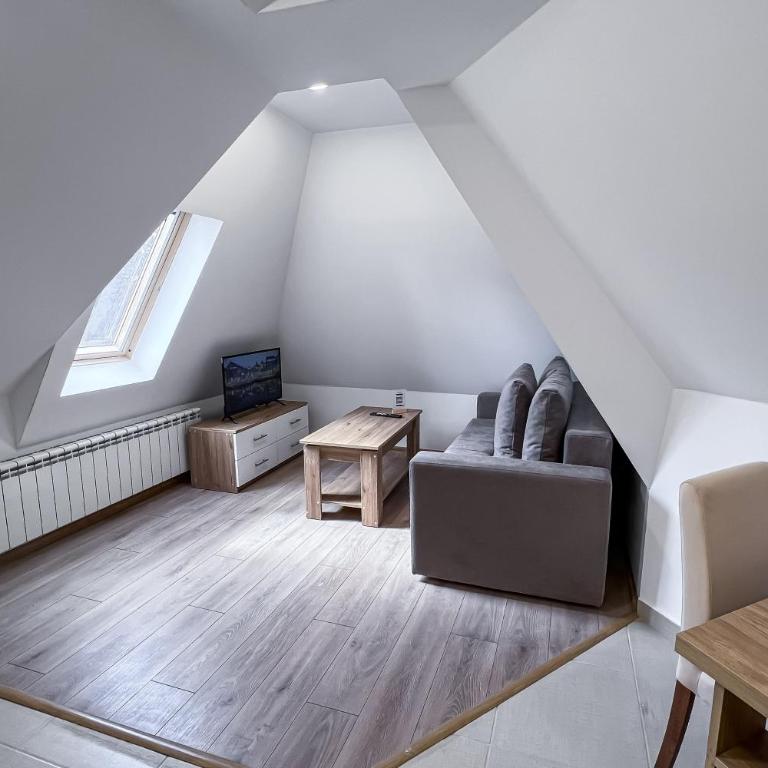 Apartmani Bijelic - One-Bedroom Apartment - 3