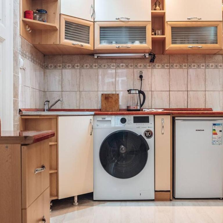 Rustic Central Belgrade Stay - Apartman sa 2 Spavaće Sobe - 11