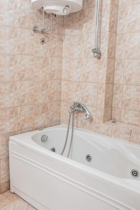 Rustic Central Belgrade Stay - Apartman sa 2 Spavaće Sobe - 21