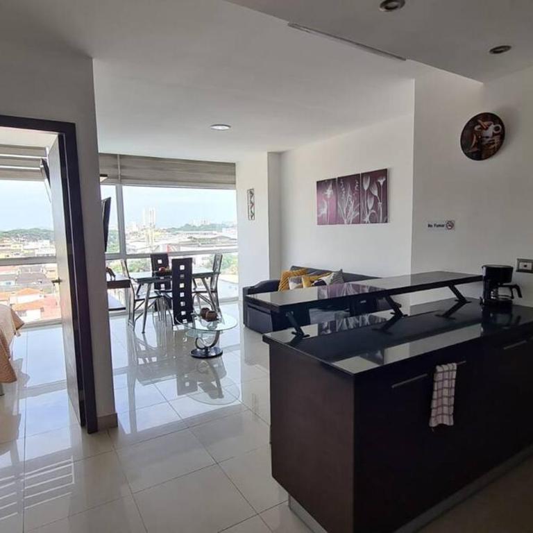 CORAL SUITE CON VISTA CIUDAD/PISCINA, GYM, PARQUEO - Apartamento de 1 dormitorio - 2