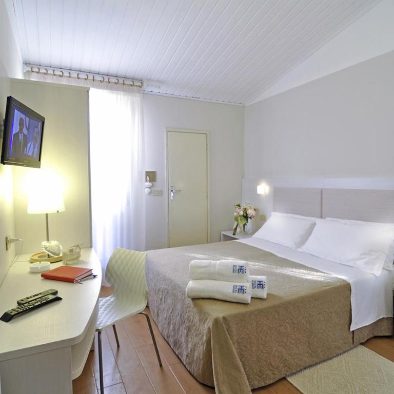 Hotel Eliseo Riccione - Standard Double or Twin Room - 13