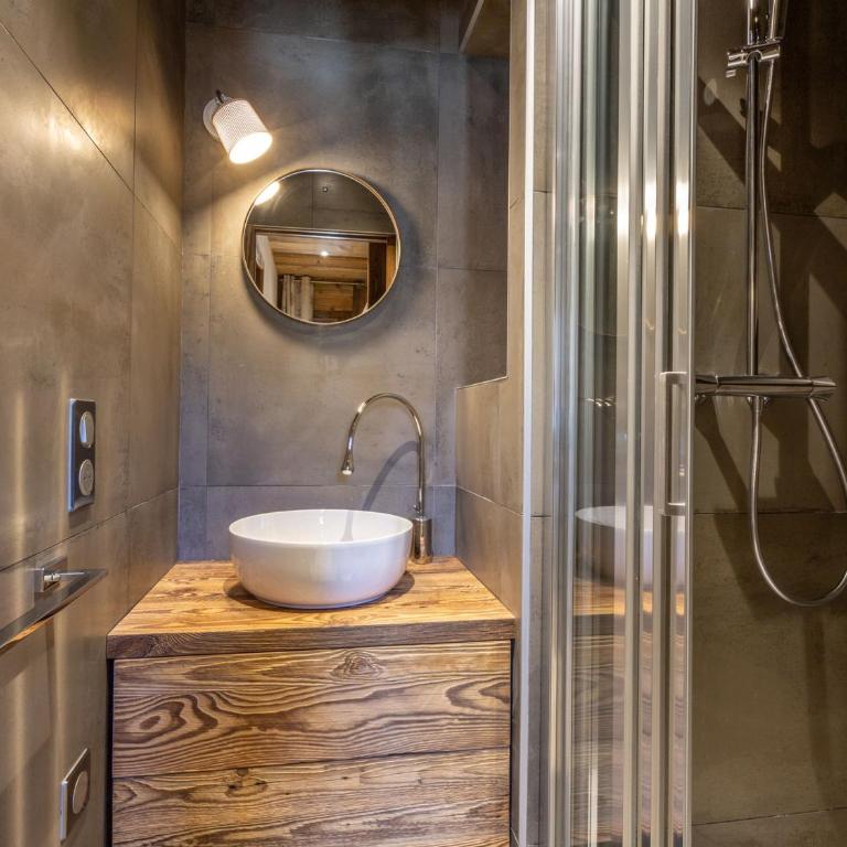Luxueux appartement 4 pièces avec balcon, wifi, parking et services de conciergerie - FR-1-694-30 - Appartement - 15