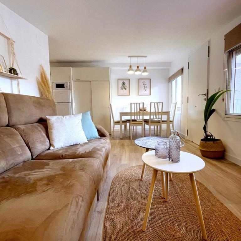 CASA PLAYA - HOME RENt MALAGA - Two-Bedroom Apartment - 3