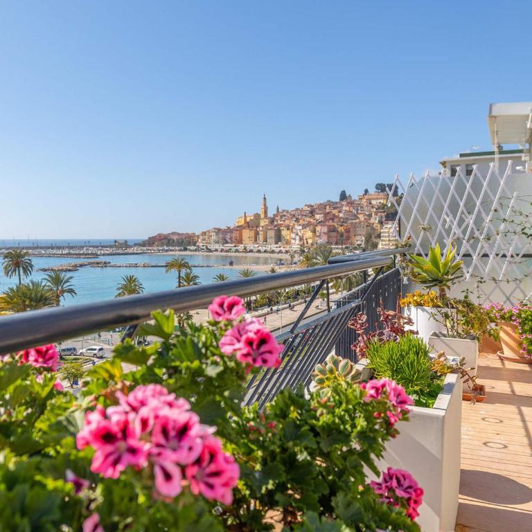 Magnifique 3P climatisé en dernier étage avec terrasse face mer, proche centre Menton - FR-1-196-326 - Appartement - 11