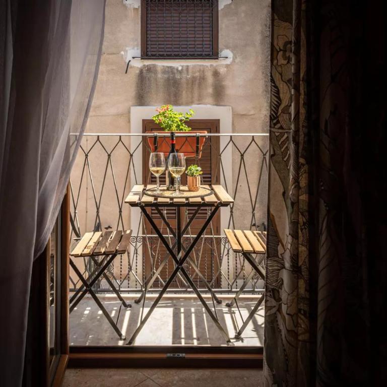 Duomo Apartments Cefalù - Two-Bedroom Apartment - 6