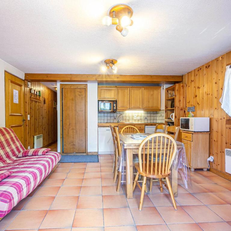 Charmant 3 pièces centre La Clusaz, 300m des pistes, balcon Sud, 6 pers, parking et ski à proximité - FR-1-437-84 - Appartamento (6 Adulti) - 1