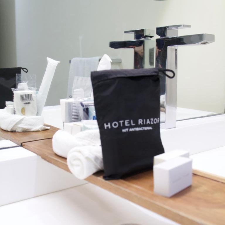 Hotel Riazor Aeropuerto - Suite con cama extragrande - 2