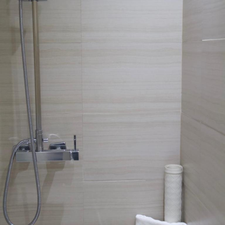 Hotel Riazor Aeropuerto - Suite con cama extragrande - 3