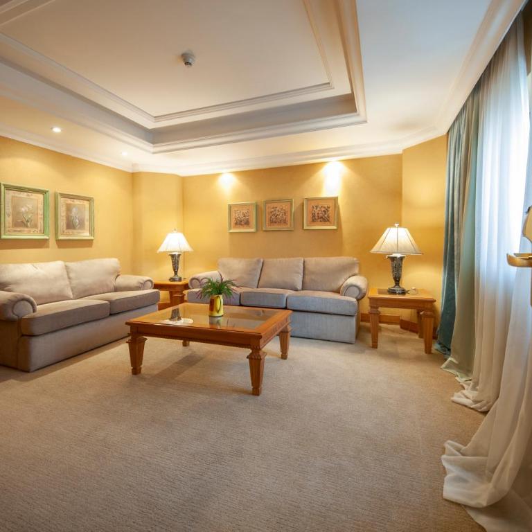 Granados Park Hotel - Deluxe Suite - 9
