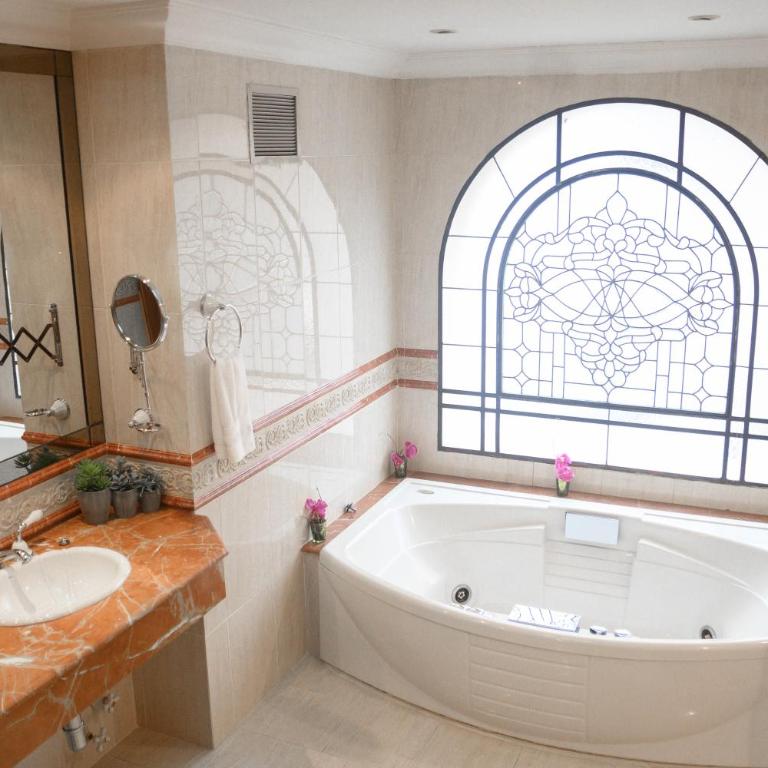 Granados Park Hotel - Master Suite - 1
