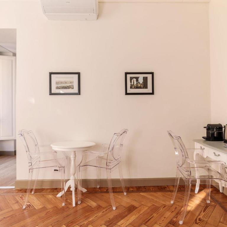 XX SETTEMBRE Urban Relais - Quadruple Room with Private Bathroom - 4