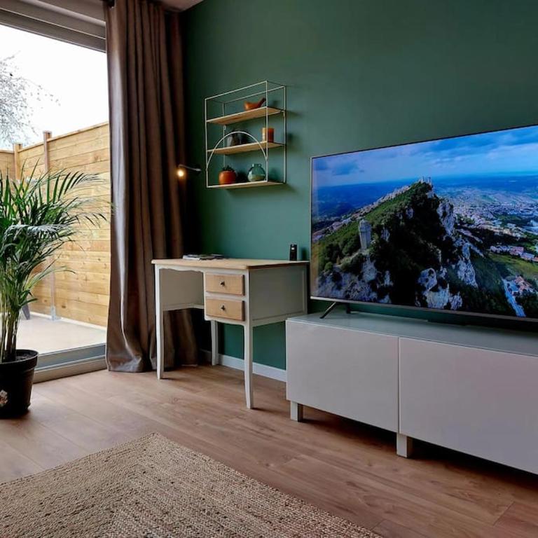 Logement calme et élégant Netflix Parking privé, garage à vélos - One-Bedroom Apartment - 1