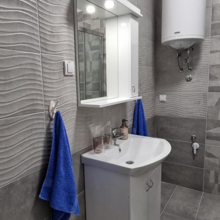 Apartman Visnja - One-Bedroom Apartment - 16