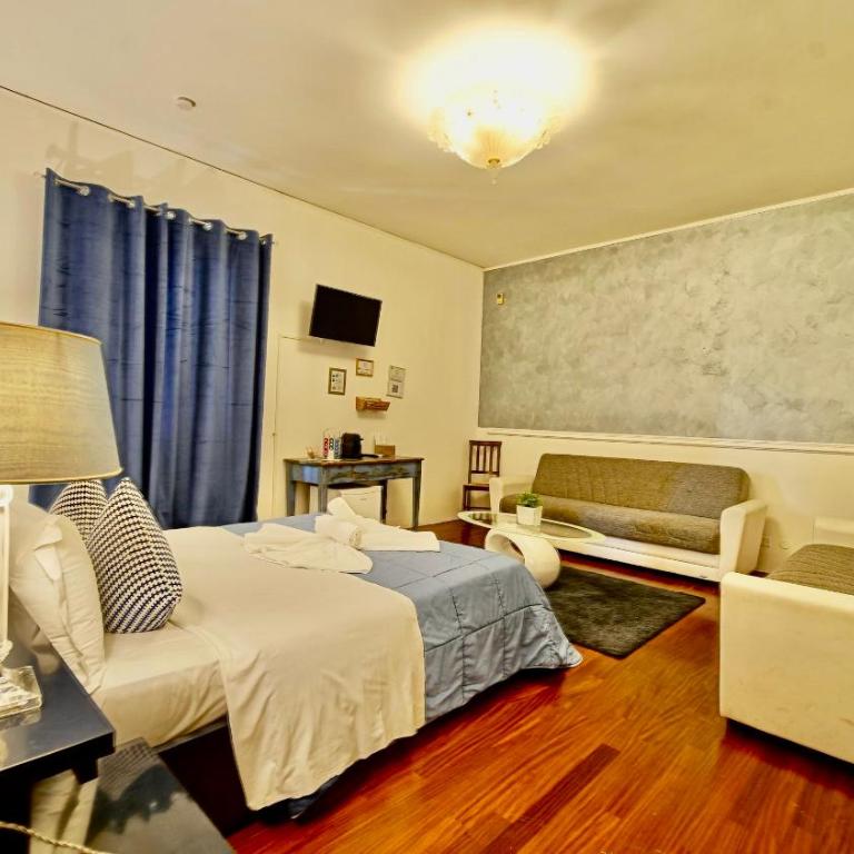 Vitti's Home Verona - Premium Quadruple Room - 2