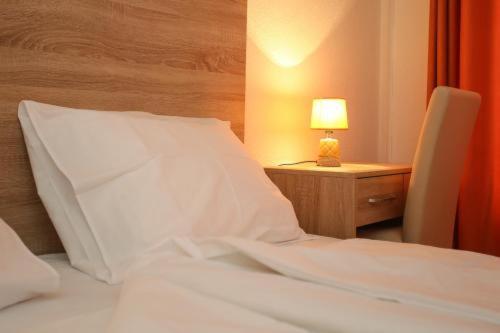 Lovely Home Rooms Center - Deluxe Triple Room - 21
