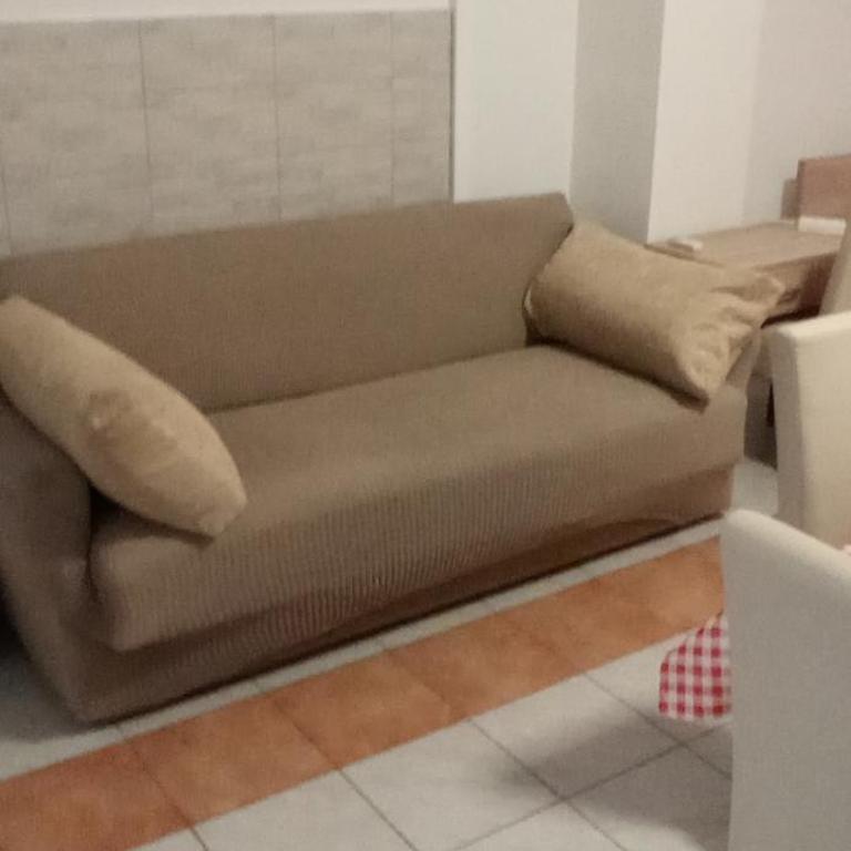 Lovely Home Rooms Center - Deluxe Triple Room - 22