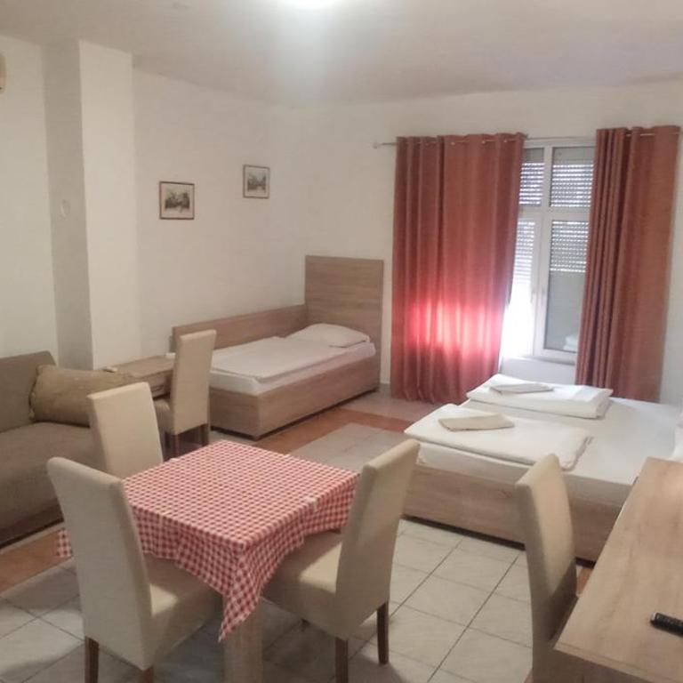 Lovely Home Rooms Center - Deluxe Triple Room - 24
