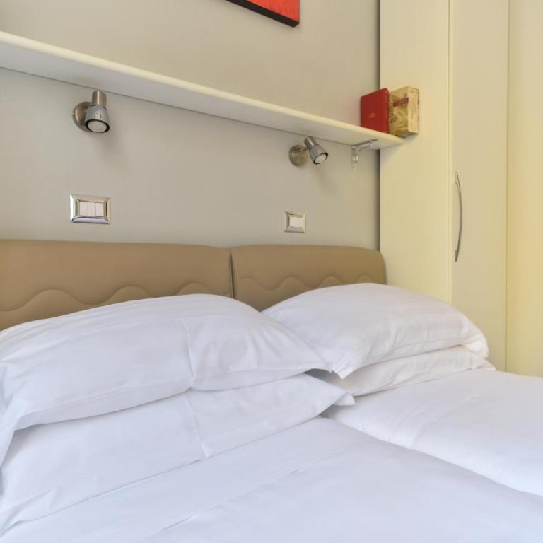 Lata Luxury Apartment - Two-Bedroom Apartment - 20