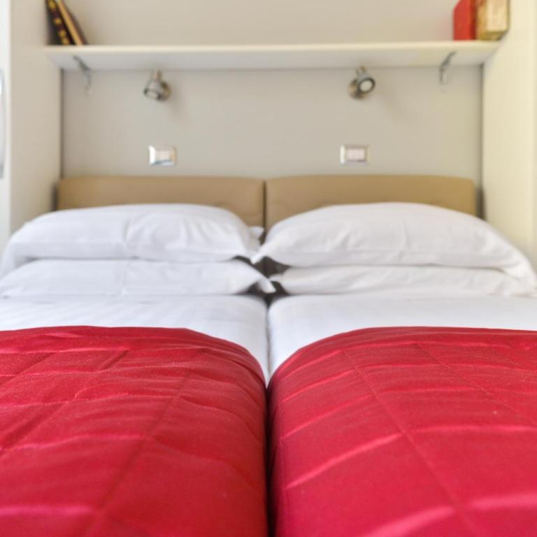 Lata Luxury Apartment - Two-Bedroom Apartment - 22
