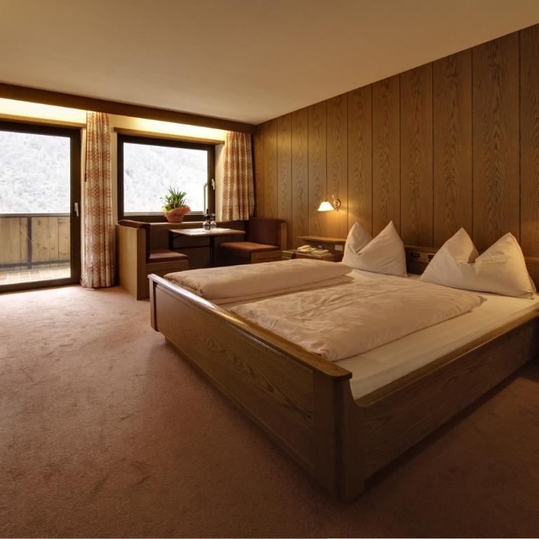Hotel Am Fels - Doppelzimmer mit Balkon - 1