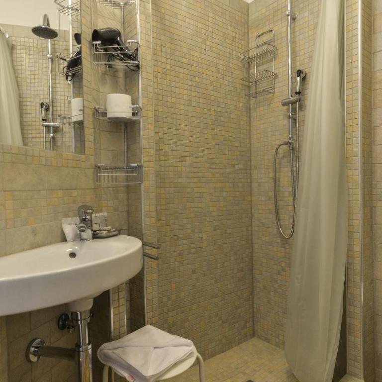 Lata Luxury Apartment - Two-Bedroom Apartment - 27