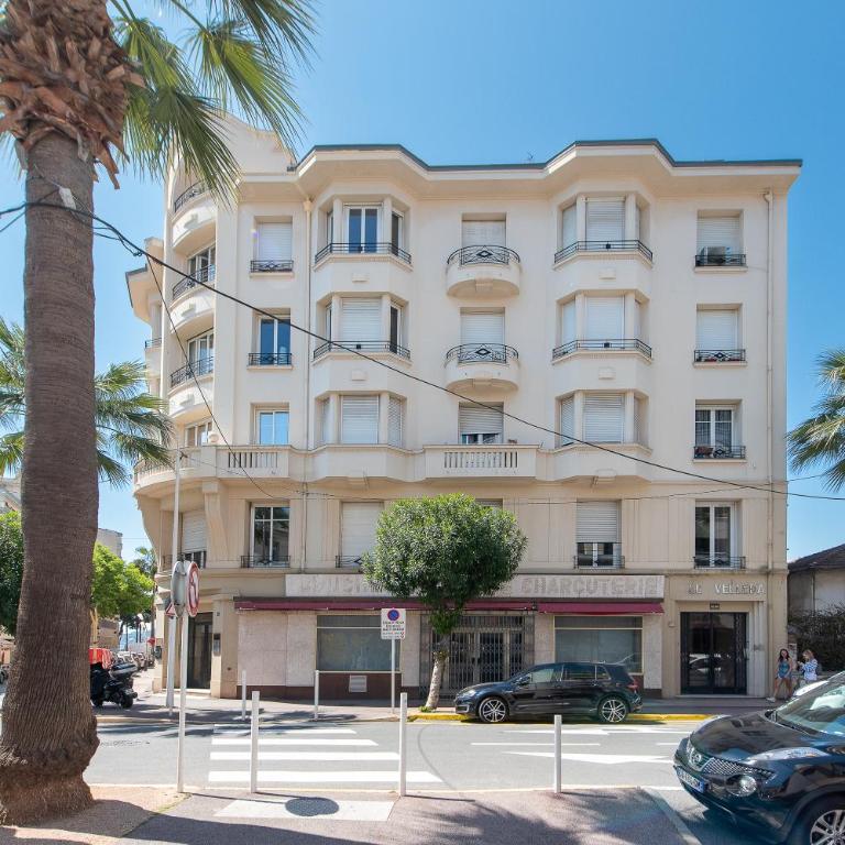 VILLA VELLEDA - Appartamento con 3 Camere da Letto - 1