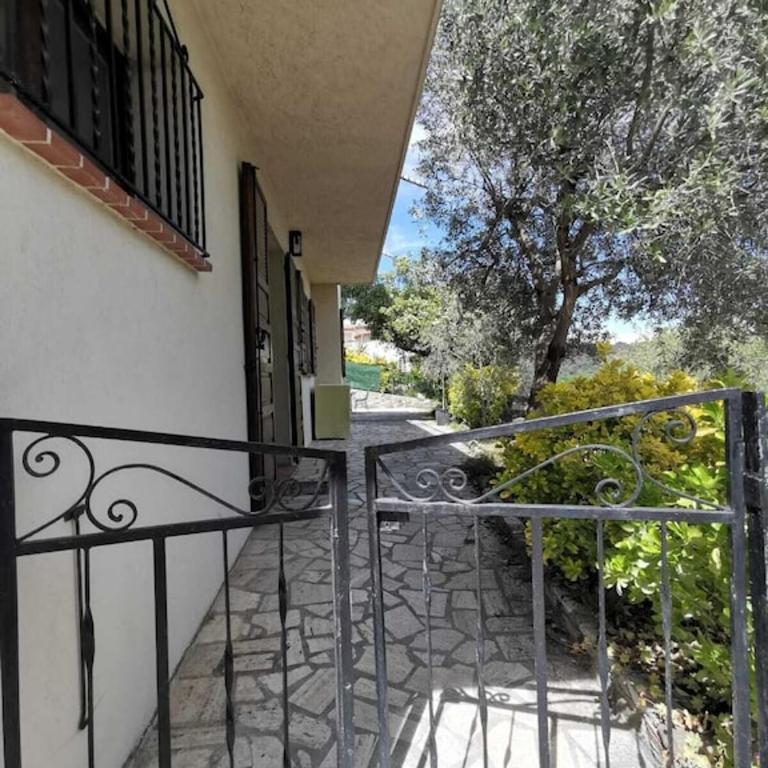 Bas de Villa au Calme - Appartement 2 Chambres - 15